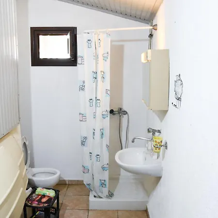 Rent House: Velanidia Campsite Makriammos
