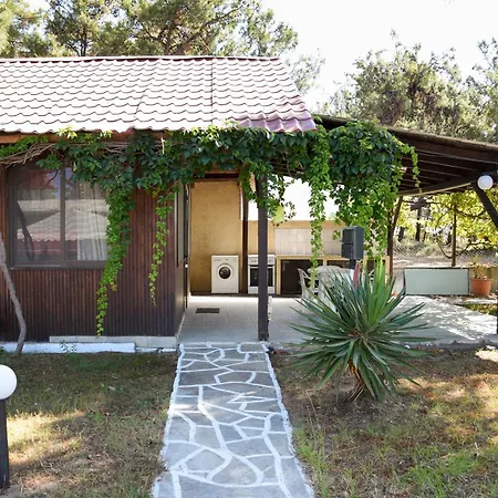 Rent House: Velanidia Campsite Makriammos