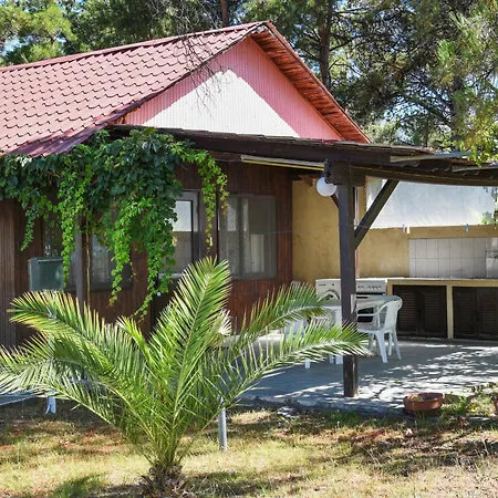 Rent House: Velanidia